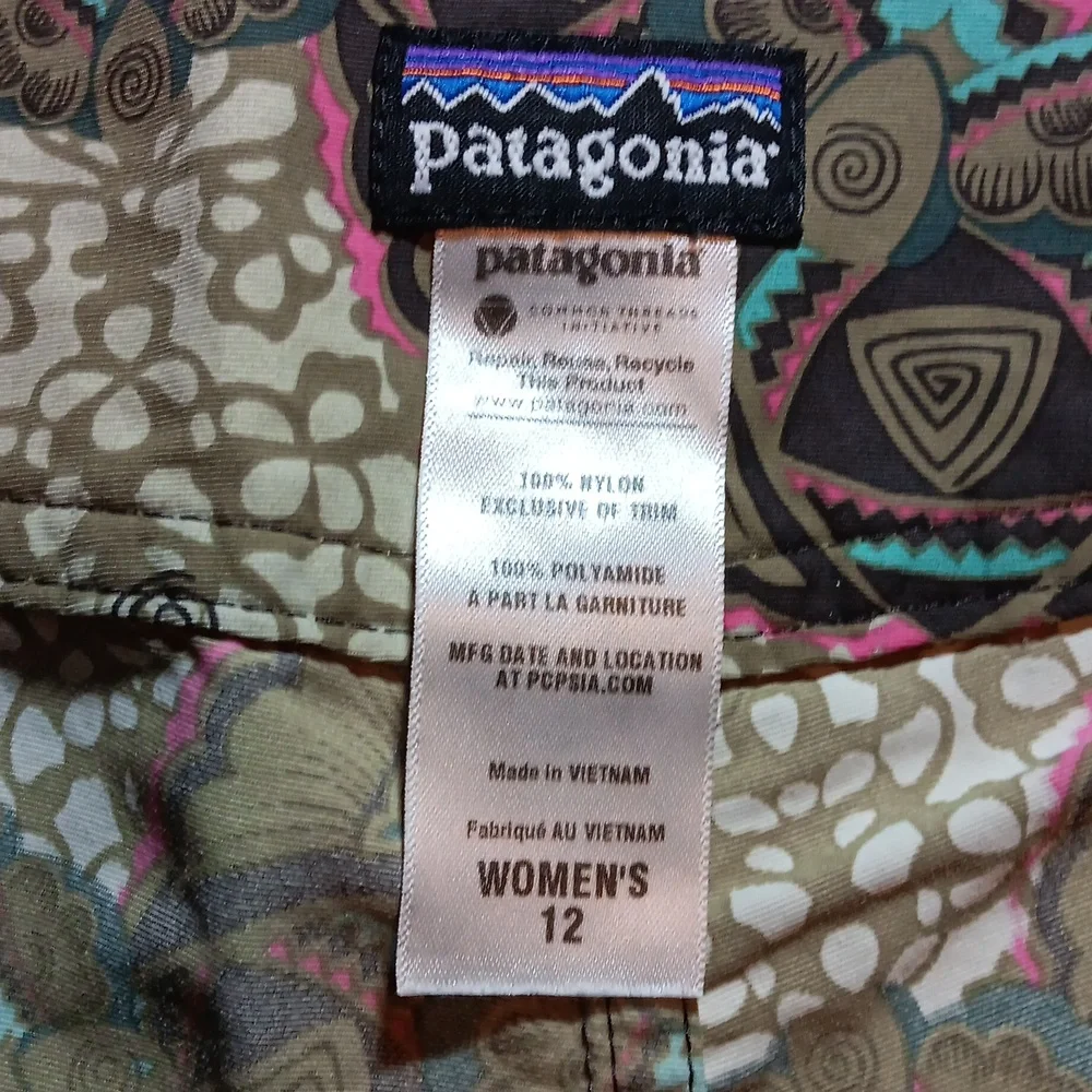 Patagonia Wavefarer Board Swim Shorts - Picture 6 of 8